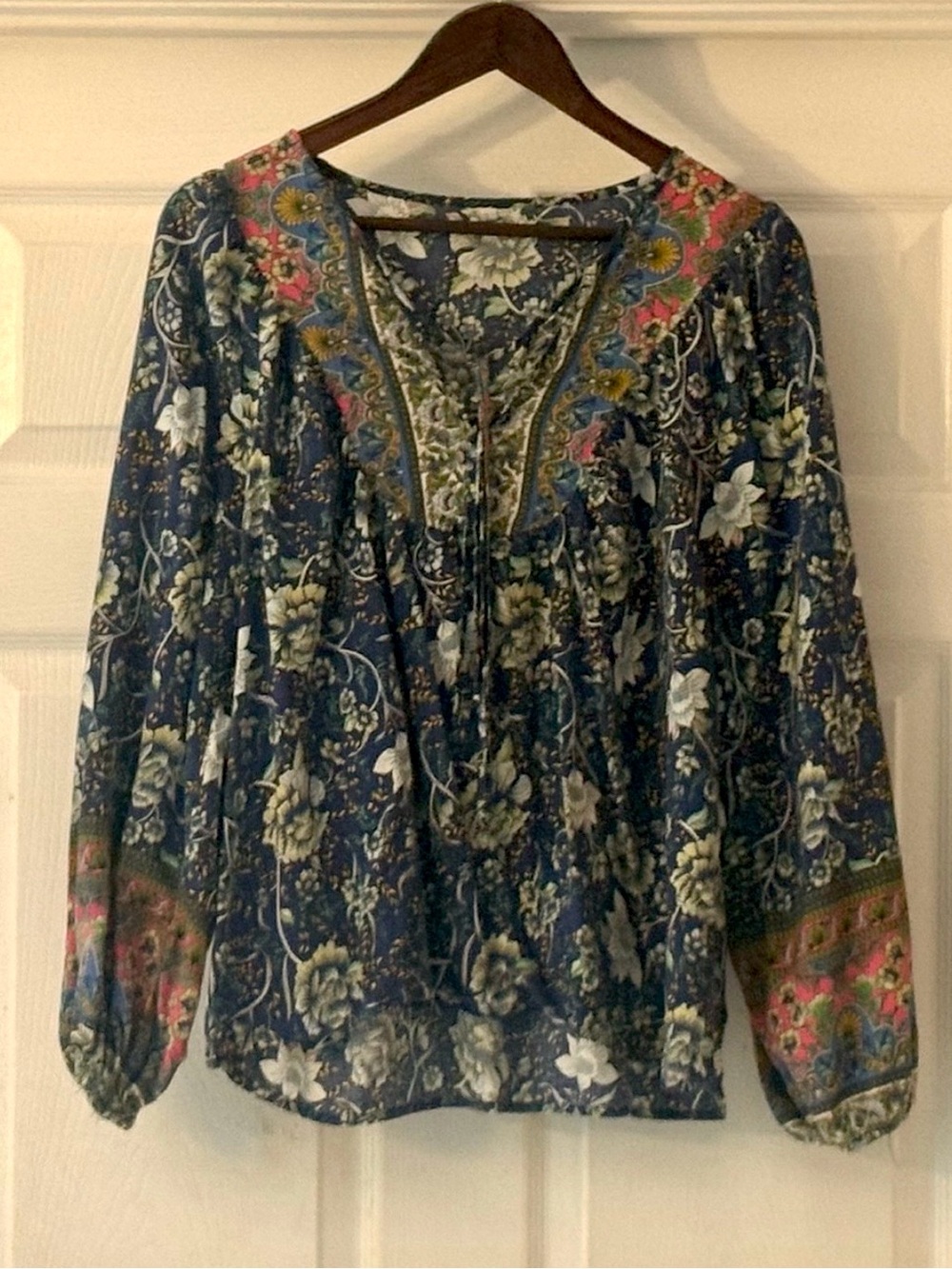 Bohemian Floral Peasant Blouse in Navy and Green size large